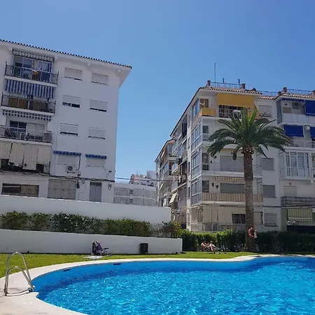 Estudio Complejo Andalucia Apartment *